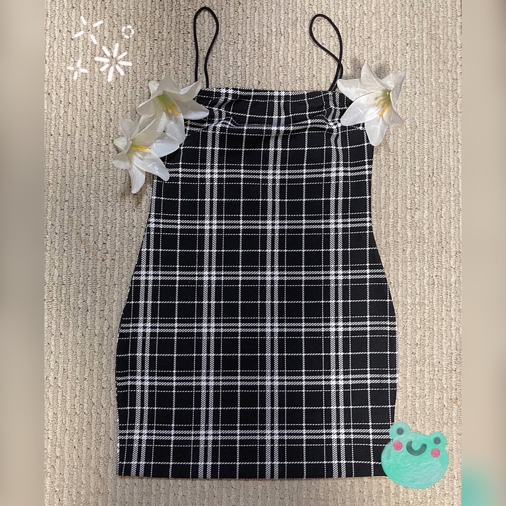 CUTE PLAID DRESS